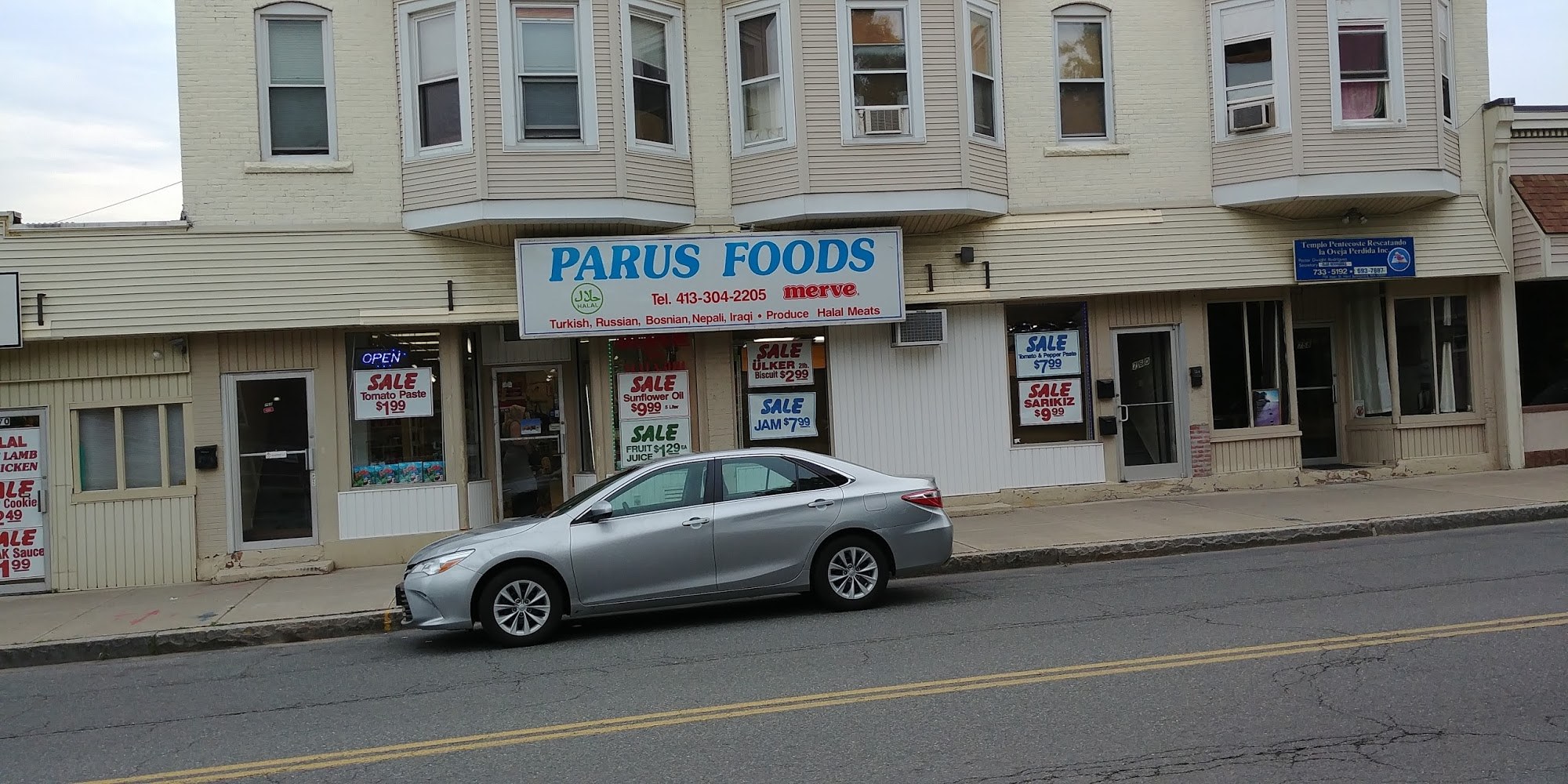 Parus Turkish Market in West Springfield