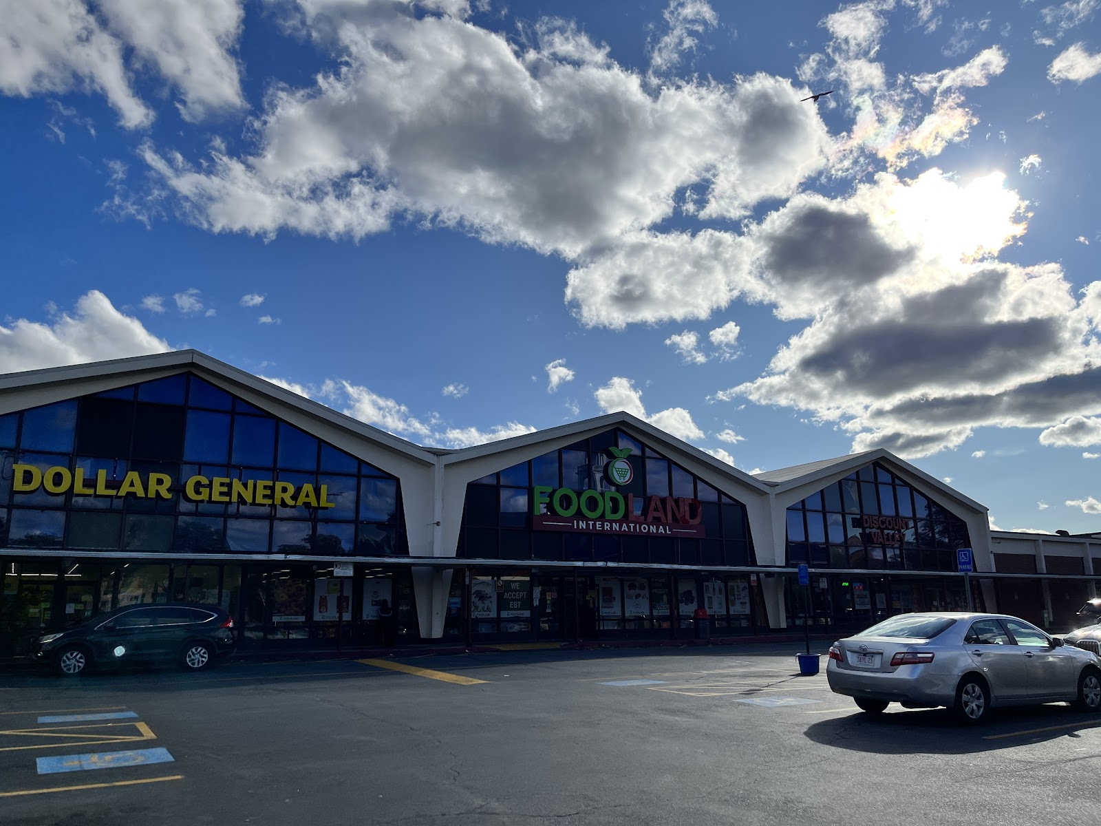 Food Basket International location with former Foodland signage